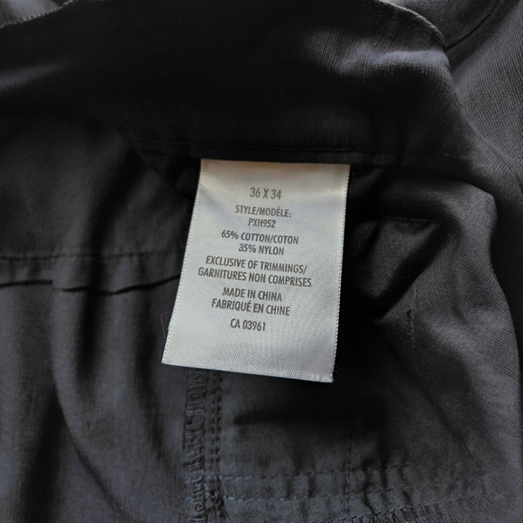 Men's Stylish Dark Grey Convertible Cargo Pants - Picture 11 of 11